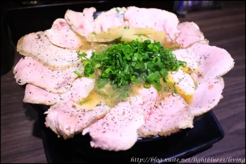 [ 小巨蛋美食 ] 蘭丸拉麵～門口永遠有人在排隊的拉麵店