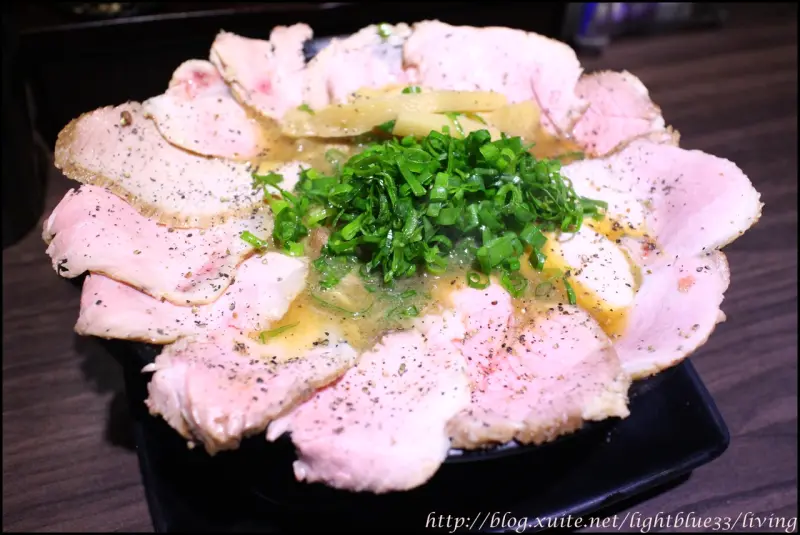 [ 小巨蛋美食 ] 蘭丸拉麵～門口永遠有人在排隊的拉麵店