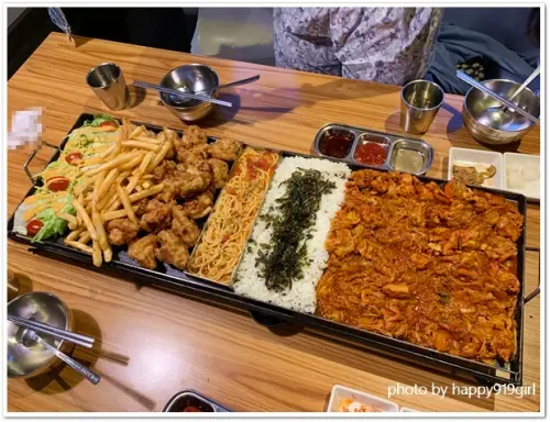 [高雄]近瑞豐夜市。超吸睛75公分韓式料理拼盤★Im Kimchi