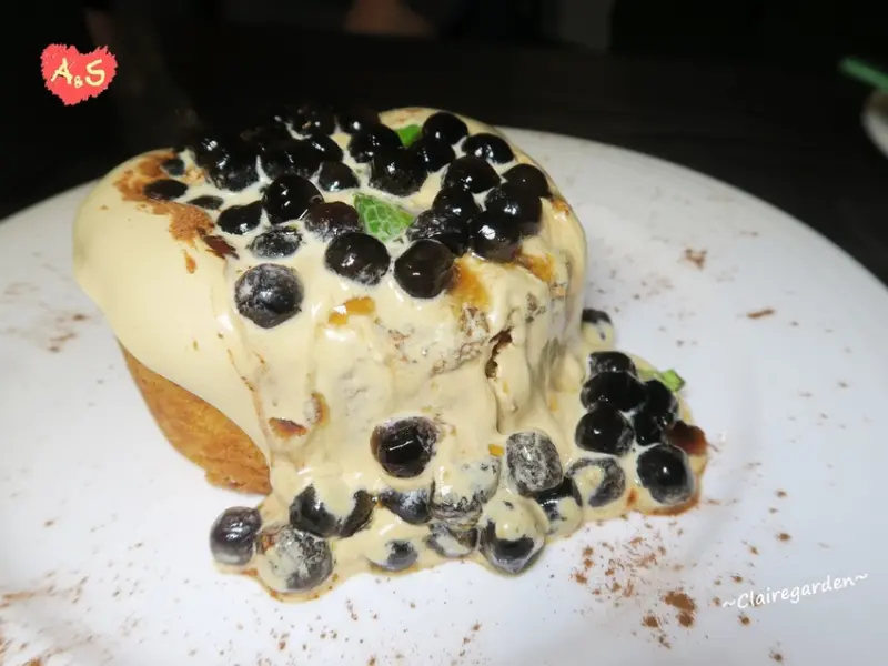 台北 北車 瓦法奇朵~四川川菜買一送,還有爆漿甜點好過癮