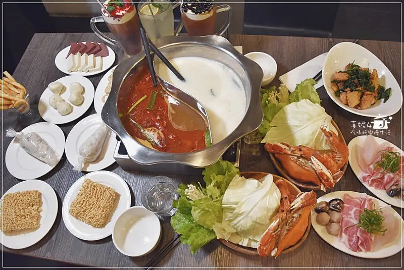 <台北美食>瓦法奇朵,台北車站補習街聚餐約會複合式餐廳,不定期有新優惠(附完整菜單)