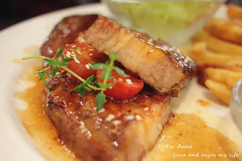 【台北/中正區】瓦法奇朵(台北車站店)♥主餐買一送二超優惠~大家一起Share餐點的好去處