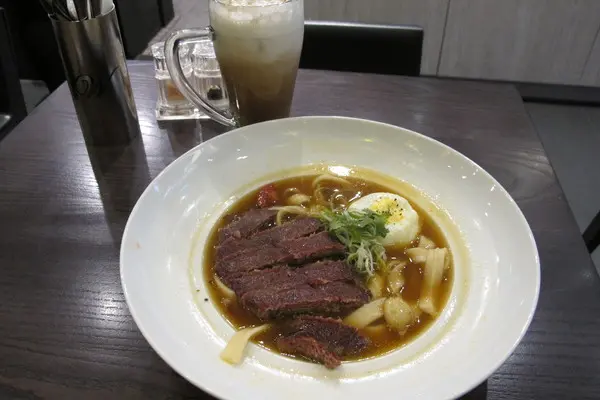 ((瓦法奇朵西餐廳信陽店))*台北必吃美食* 安格斯牛排牛肉麵、沙朗牛排,親民價格好滋味,適合親朋好友來聚餐喔!