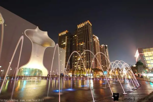 【台中。西屯】夜拍台中國家歌劇院