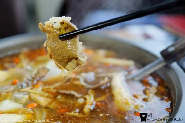 【彰化。溪湖】春芳燒烤羊肉爐 -  東環旗艦店。承襲味蕾、傳承口味體驗