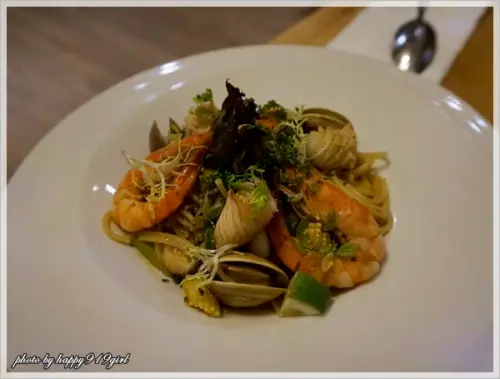 [高雄]鄰近新崛江商圈。工業風義大利麵專賣店★No.4 Pasta 肆號商行