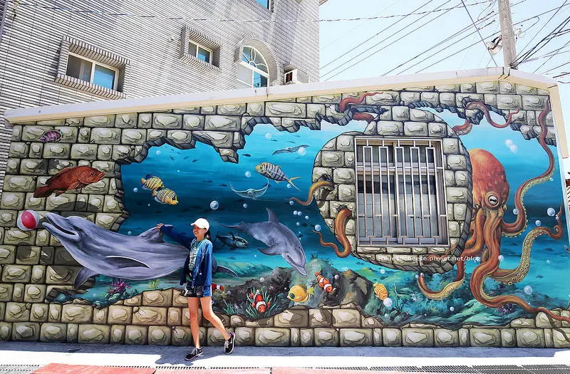 【嘉義布袋】好美里好美國小3D立體海洋世界彩繪 - 有著目前國內最長的地心歷險魔幻3D立體地畫.海洋世界魔幻3D立體壁畫.嘉義親子一日二日遊.好美國小附近.太子宮和太聖宮及好美里衛生室旁