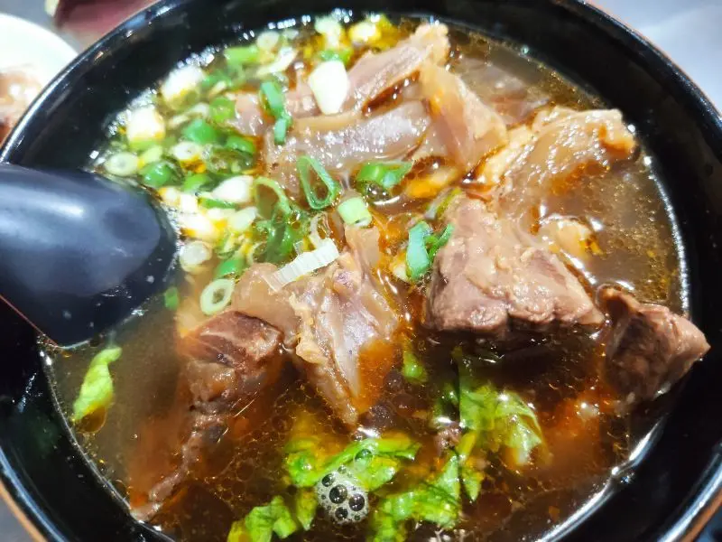 牛肉傳奇-桃園中壢/民族路人氣牛肉麵 - 潔絲蜜愛生活