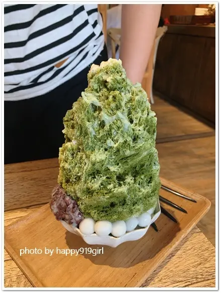 [嘉義]Morikoohii森 咖啡★超吸睛~層層堆疊像座小山的宇治金時刨冰。檜意森活村