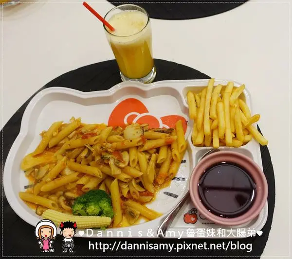 ♥新北三重親子餐廳推薦♥▋朵娜好食親子餐廳 餐點用心 食材新鮮 ▋家樂福附近用餐聚會包場慶生好選擇