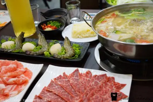 【台中。西區】昇鴻汕頭火鍋。涮食獨有湯頭。久經淬鍊好滋味