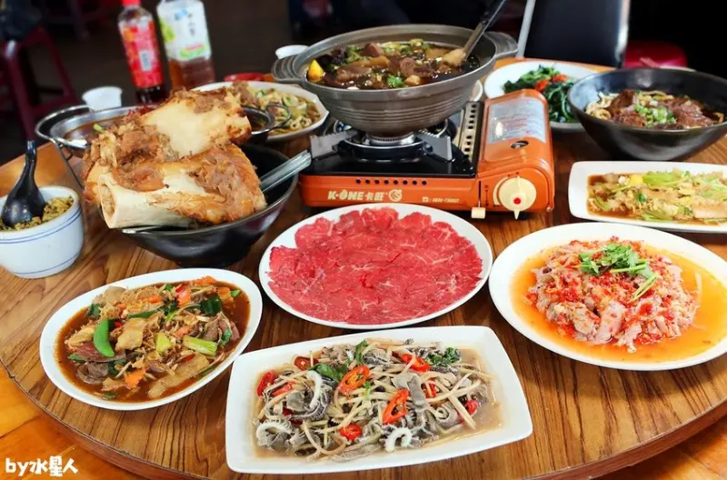 苗栗頭份超高CP值溫體全牛大餐，超過30道牛肉料理，每日限量巨無霸牛大骨