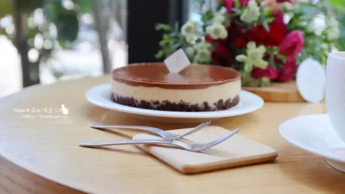 母親節蛋糕推薦 1% bakery x KALM歐式花藝 聯名慶祝 這麼華麗的蛋糕與上歐式花束非常值得