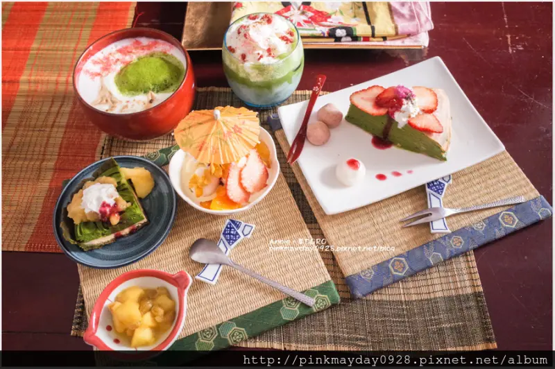 ✿高雄✿ 粉嫩的季節限定 櫻花x草莓x抹茶 週末限定的櫻花抹茶千層配櫻花糰子 都是讓少女心大噴發的組合阿(扭) ➜ 草DORO