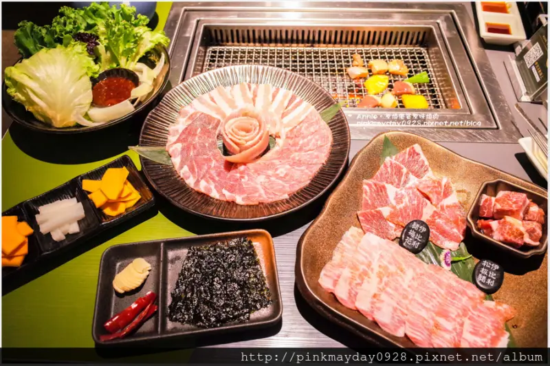 ✿高雄✿ (試) 原燒新菜色！ 歐洲四大夢幻食材之ㄧ「伊比利豬肉拼盤」色澤跟油花都很漂亮 松阪豬大推薦 ➜ 原燒優質原味燒肉