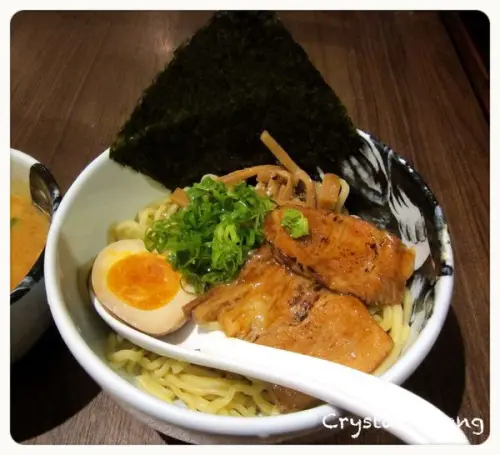 【台北好食推薦】麵屋武藏 虎洞 微風松高美食 麵體好Ｑ彈咬的嘴巴好酸吶！！