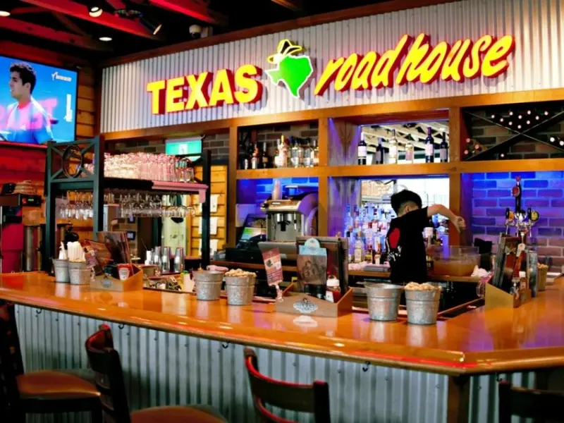 Texas Roadhouse德州鮮切牛排，商業午餐超值又好吃-微風松高 @吳大妮。Annie