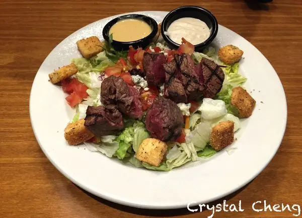 【台北美食推薦】Texas Road house 德州鮮切牛排 比起牛排比較愛豬肋排 配菜比主餐好吃(信義區 市政府站 美式 異國)