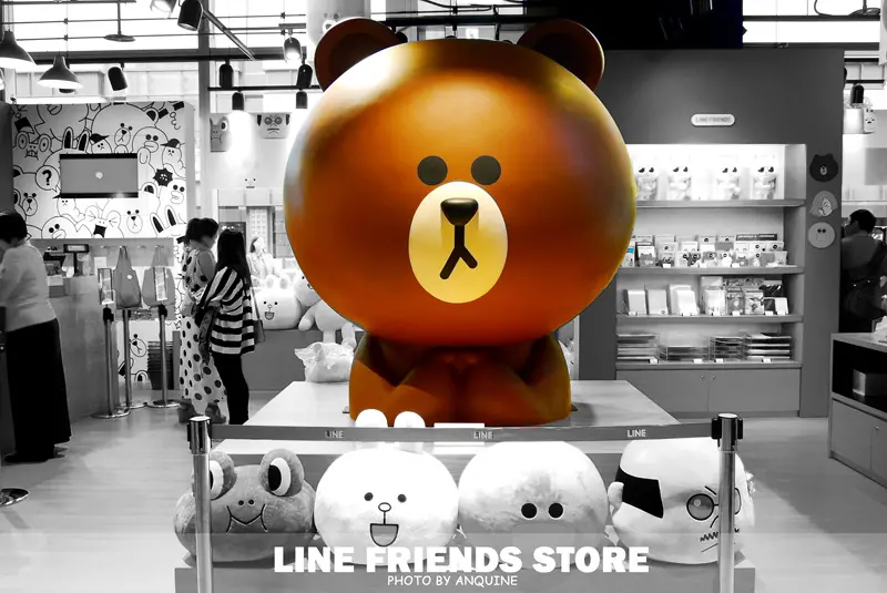 [台北。信義區] 只有可愛沒有距離~全球唯二LINE friends store萌翻微風松高店