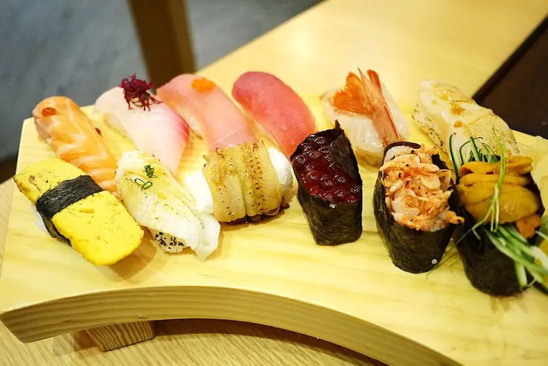 【台北】中正 和歌壽司日本料理 台北車站‧日式‧握壽司‧海鮮天丼飯‧咖哩‧烏龍麵♥♥♥