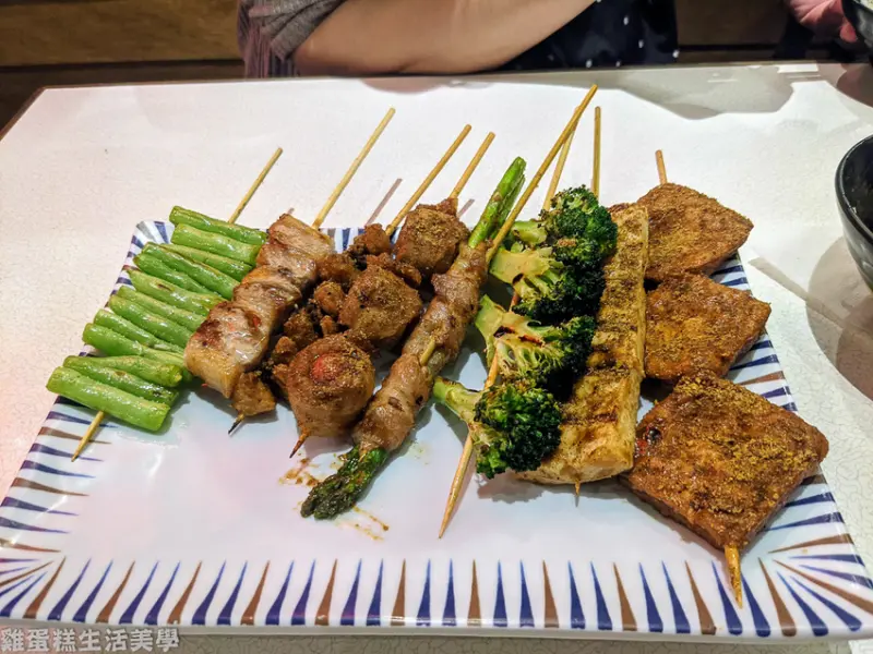 【桃園食記】中壢燒鳥串道 - 白飯吃到飽，CP值超高的美味串物