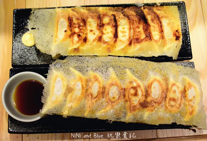 【台中美食】有喜屋Ukiya日式煎餃居酒屋~公益路美食餐廳。永春東路與公益路口。黎明黃昏市場