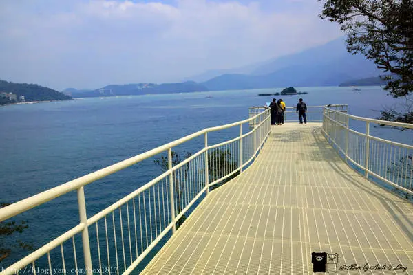 【南投。魚池】日月潭新景點-向山生態步道。向山懸臂式觀景台。向山跨橋。婚紗廣場