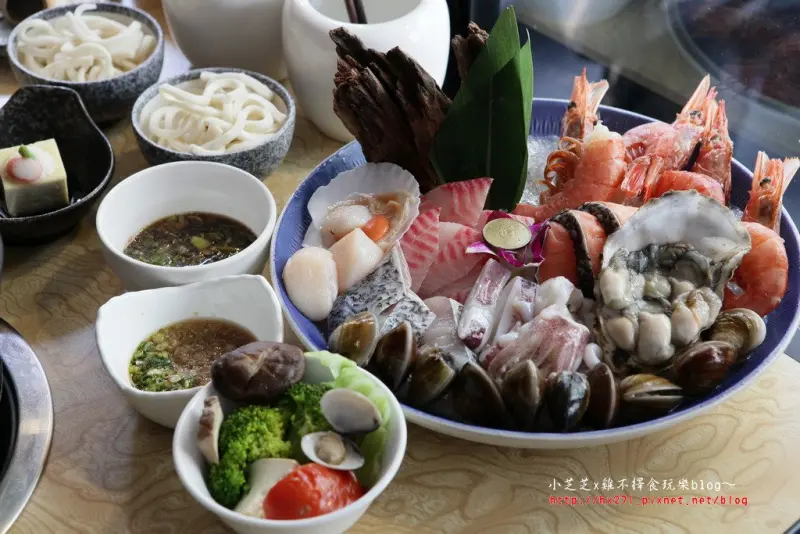 【台北美食】近忠孝敦化~忻殿堂火鍋涮涮鍋專賣店 大安區 東區 高級食材 活體海鮮