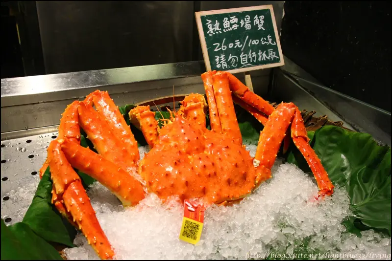 [ 濱江街美食 ] 上引水產～好吃又好逛的新鮮海產，超高cp值壽司立吞