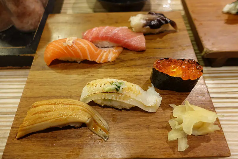 (胖樺食記)濱江街超推薦餐廳「上引水產 立吞」/果然會上癮/約會聚餐首選美食/三井集團/外帶便當/炭道備長炭海鮮燒烤/樂烹