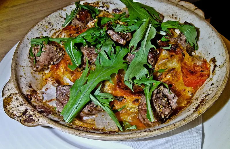 在繁華地段裡小巷裡的溫暖創意餐廳!! 上菜囉Viva la fete法式餐廳