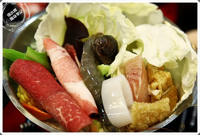 【『食記美食。台南中西區』老外沙茶爐小火鍋 一個人也可以享受的沙茶爐風味　CP值高、豆奶宗對面！ 2014.11.14 】