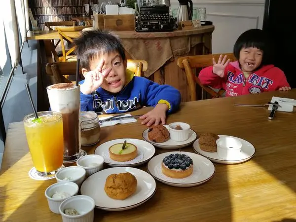 潔西麻的美食日記─【試吃】【中壢】隱身在中原大學附近的巷弄下午茶咖啡廳『鑽石山丘DIAMOND HILL CAFÉ』(已歇業)