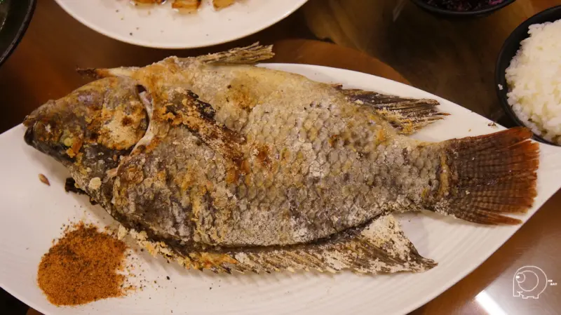 有特色的原住民風味餐 烤魚好吃呀-紅瓦屋文化美食餐廰@光復鄉@花蓮