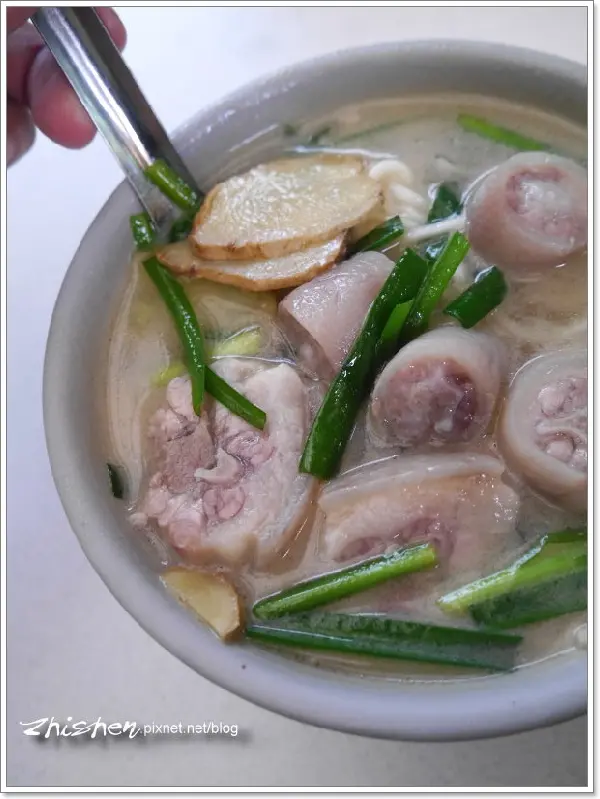 昶鴻麵點.菊花豬尾黑白切