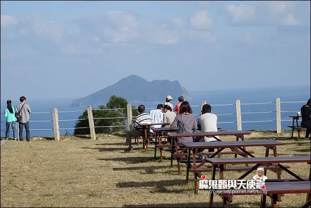 《宜蘭頭城景點美食》龜山島海景近在眼前~金車伯朗咖啡城堡2館(今年10月新開幕)．金車威士忌酒莊(觀光工廠)．八甲魚場(無菜單料理)