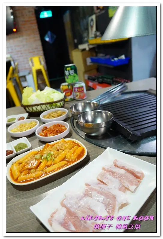 國父紀念館燒肉．道地復古韓式汽油桶上的大塊牛排──燒桶子 韓風立燒        
      