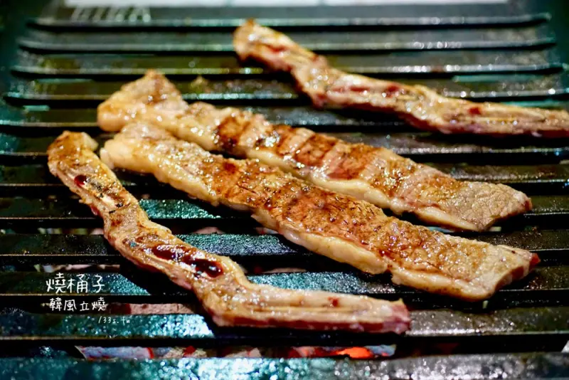 珊腳行｜燒桶子韓風立燒．最道地的汽油桶韓式烤肉 貼心桌邊服務