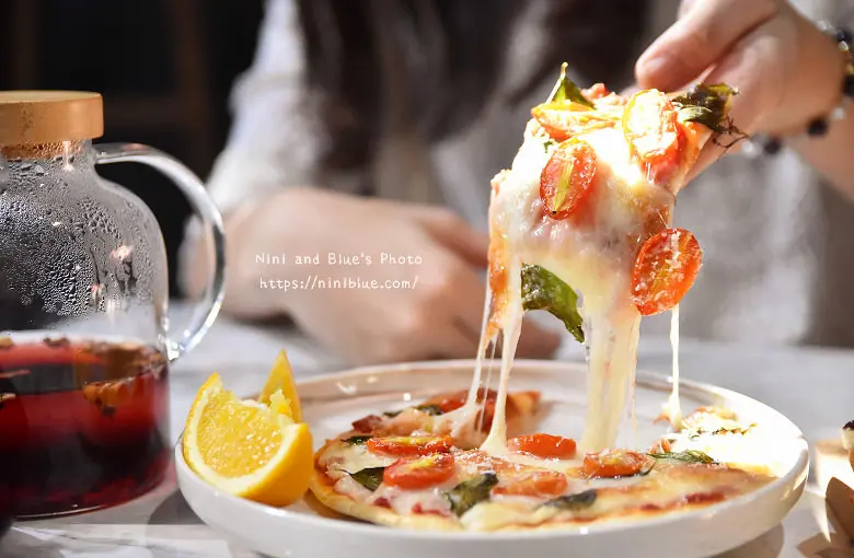 【台北咖啡】光一咖啡，台北捷運中山站巷弄中隱藏在老宅二樓的甜點咖啡館。提供插座、WIFI