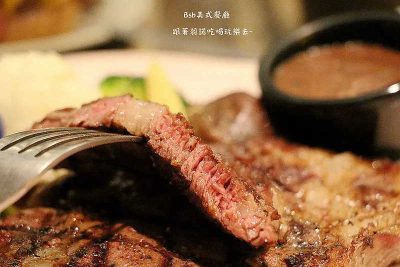 【羽諾食記】『Bsb美式餐廳』❤超厚一份的雙層牛肉漢堡 保證滿足想吃肉肉的需求