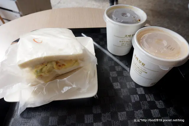 【台中西區】天味早餐咖啡道－特別的雪花肉蛋吐司，平價美味的早餐！(肉蛋吐司對面、金典酒店、廣三OSGO)