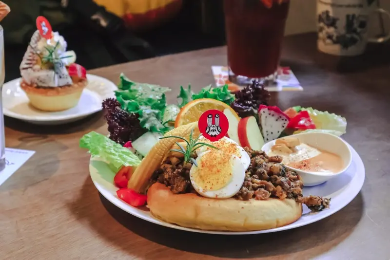 【西門町咖啡廳】貳拾陸巷Somebody CAFE /森林系餐廳 /插畫家咖啡廳