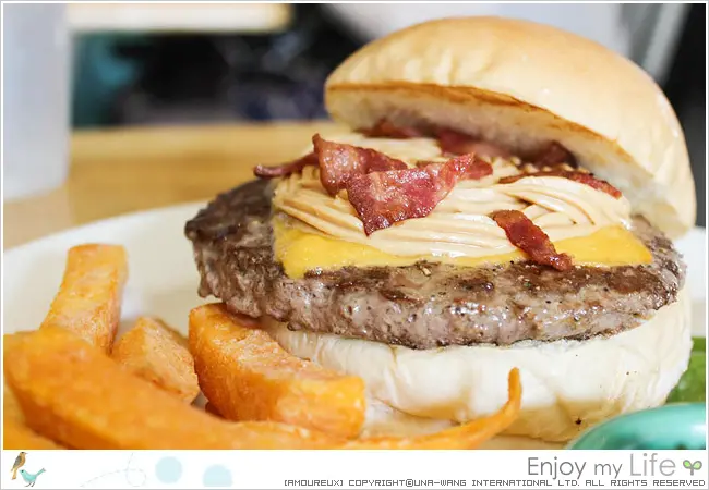 食記｜新北永和捷運頂溪站「HI BURGER」–美式餐廳＆寵物友善餐廳《愛評網口碑體驗》