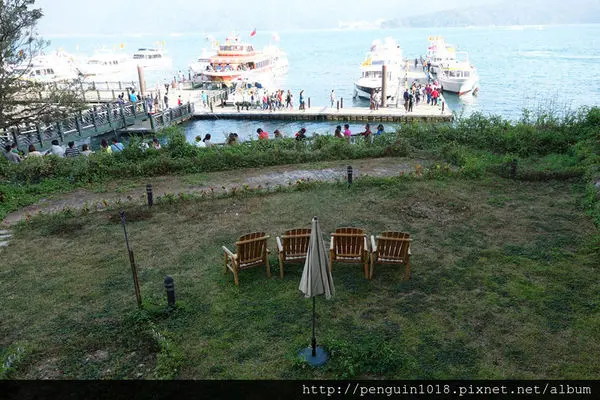 【南投】MOON TEA&COFFEE 日月潭水上明月湖畔花園咖啡館；眺望日月潭絕佳湖景的景觀餐廳。