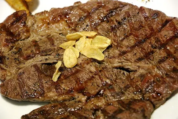 【羽諾食記】BISON野牛原味炭烤牛排♥無人工調味加工的炭烤牛排♥中壢美食推薦              