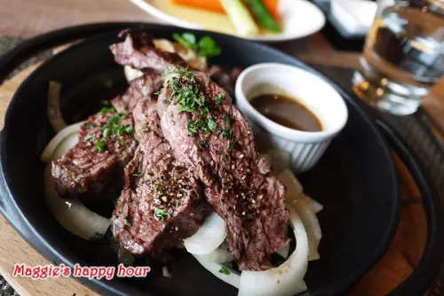 【樂慕亞牛排】24小時營業餐廳。早午餐。牛排。宵夜。終於吃到夢寐以求的老饕牛排