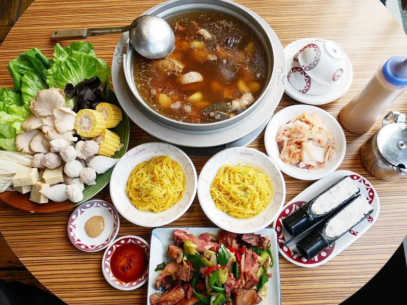 帝王食補(崇德店→松竹店)-台中北屯區養生鍋物  現正優惠的菜脯雞必吃  湯頭甘甜好滋味  夏天也要好好進補              