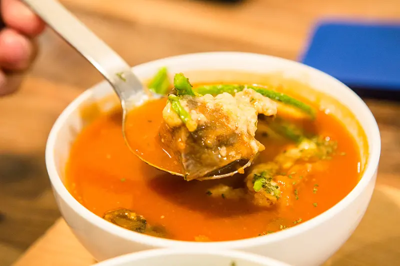 |食|台中西區 以湯為賣點的 家。溫度