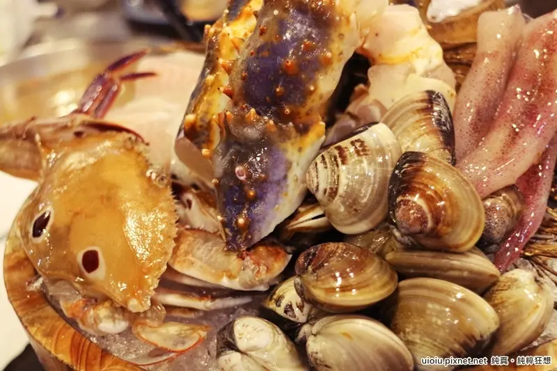 【台北捷運美食。永春站】有「青」！味之町(永吉店) 帝王蟹/石頭火鍋、涮涮鍋吃到飽