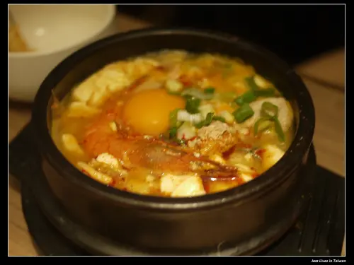 [豆腐村] 豆腐村吃豆腐, 冰淇淋不用眼睛吃, 豆腐冰淇淋免費請你吃到飽~